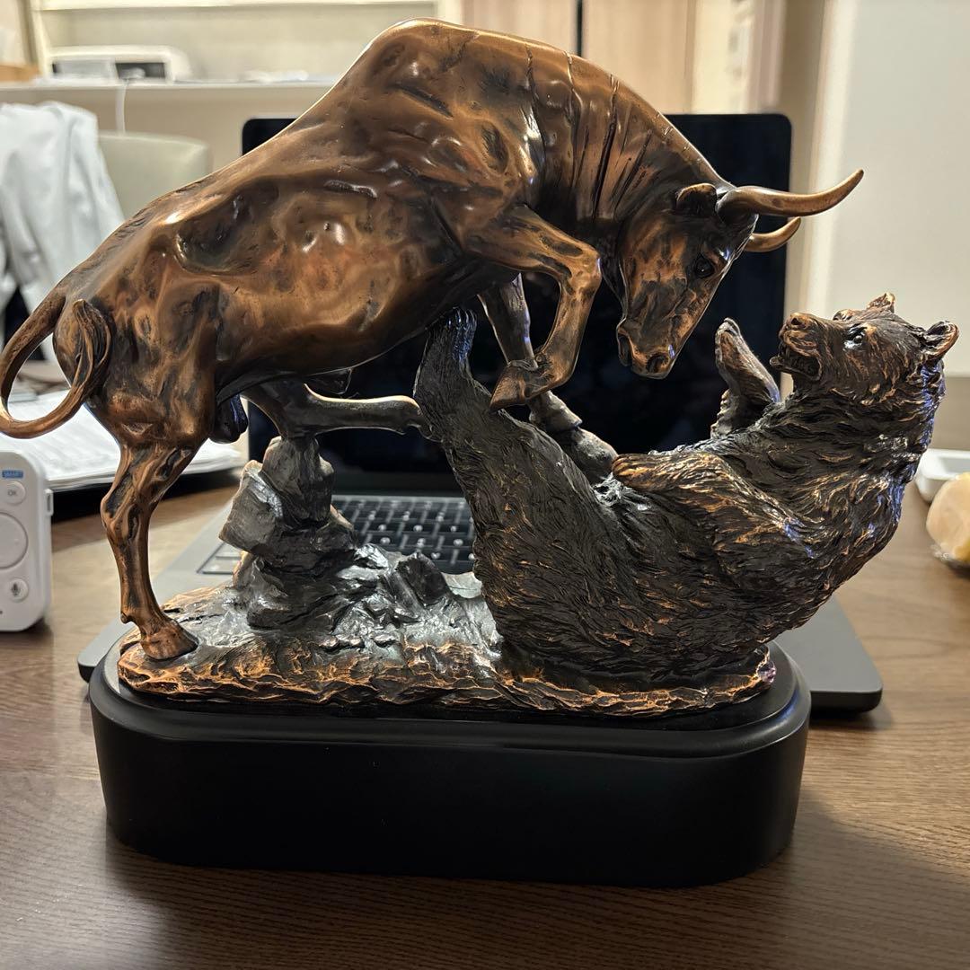 【超貴重品】ブルベア彫刻像 株式投資 米国株 日本株