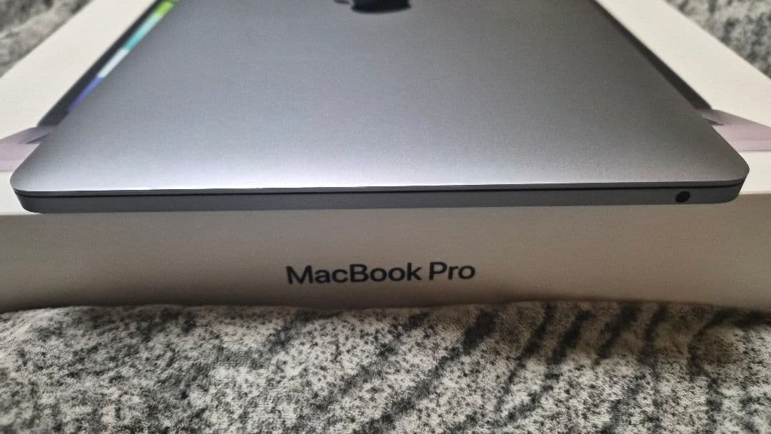 F*a様 【付属品無】MacBook pro M1 13インチ 8GB/256G