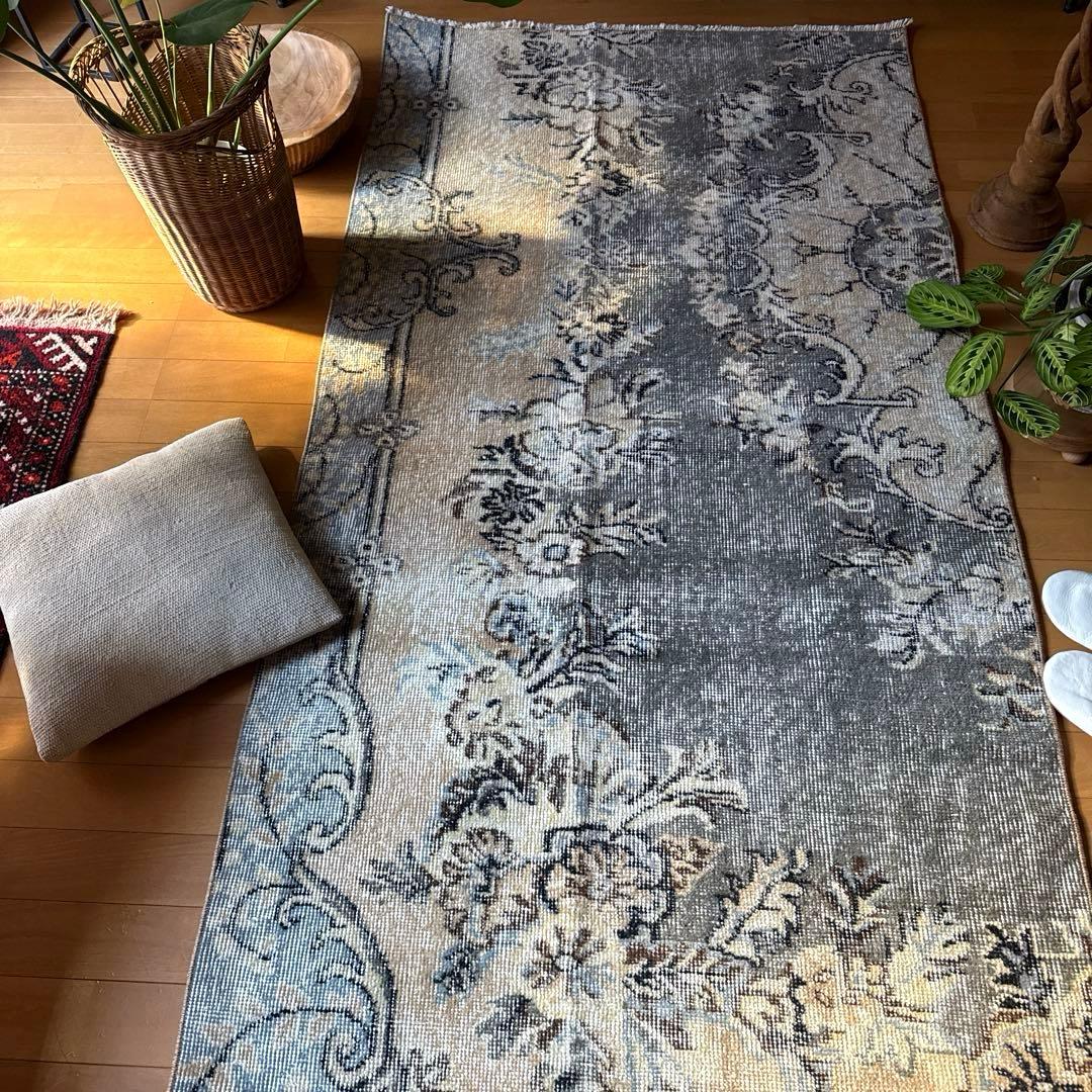 92×180-184グレイカーキ　ボタニカル柄　トルコヴィンテージラグ