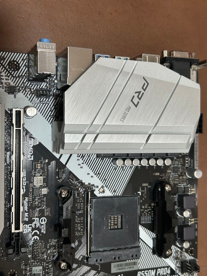 ASRock Micro ATX マザーボード B550M Pro4