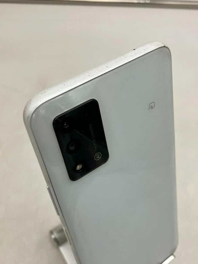 スマートフォンZTE Libero5Gll (AIO32T) ホワイト　64GB