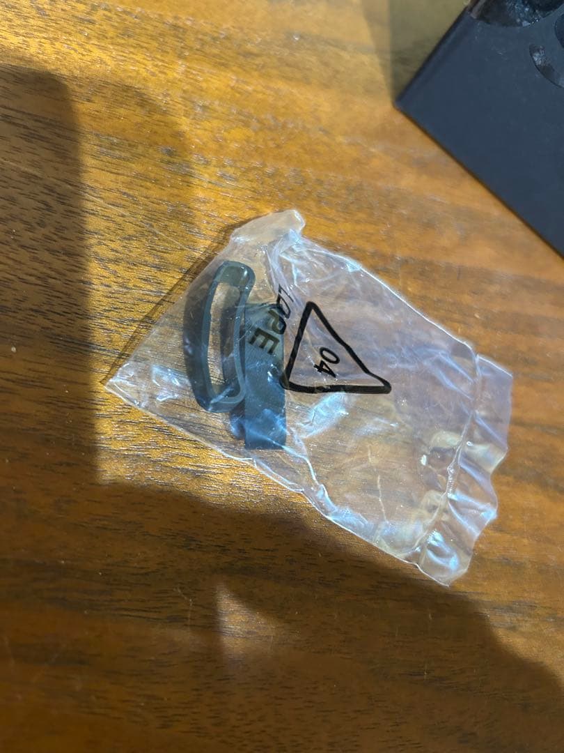 SUUNTO デジタル腕時計 オールブラック 純正交換ベルト、予備電池付属