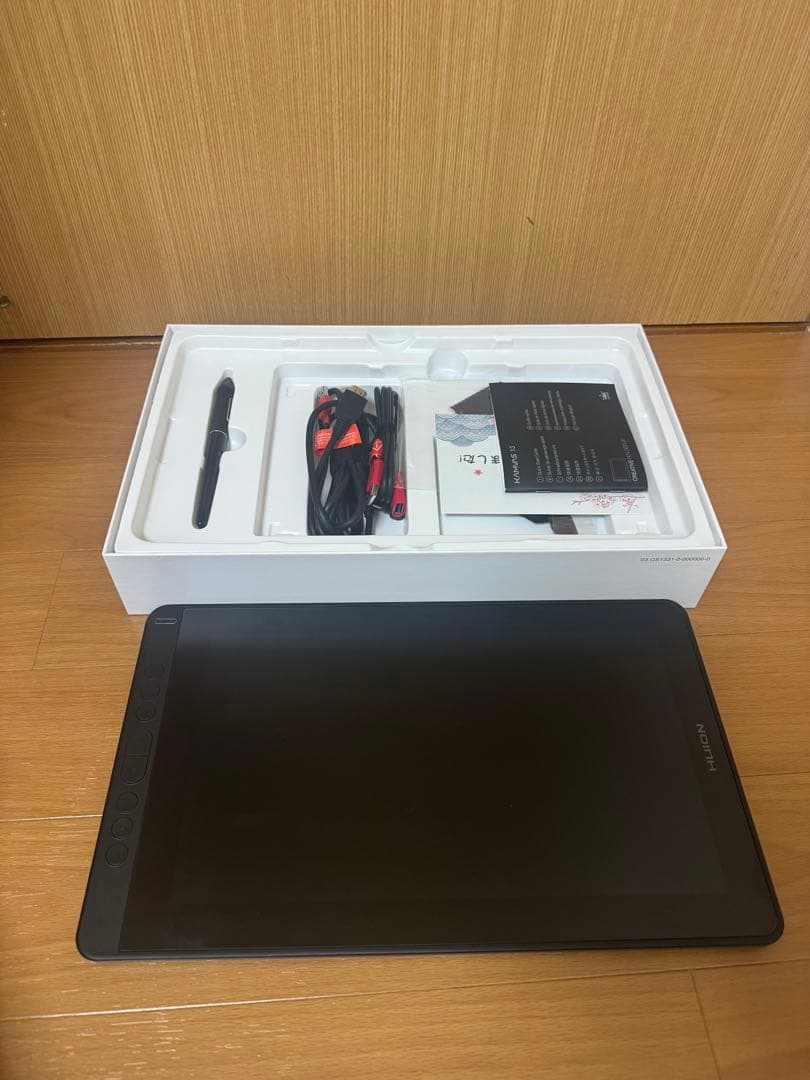 HUION KAMVAS13 液タブ　液晶ペンタブレット