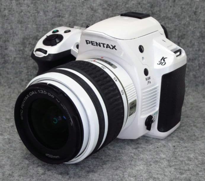 PENTAX K-30 ホワイト　標準ズームレンズDAL18-55mmAL付