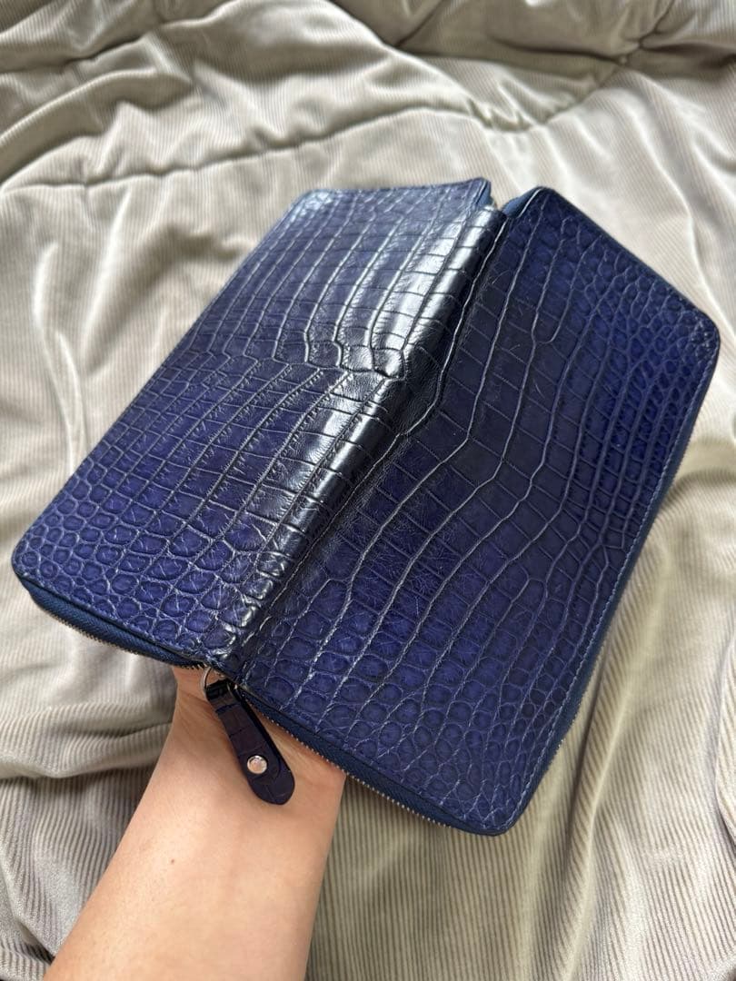 渋い！　ナイルクロコダイル　長財布　クラッチ　ネイビー　センター1枚革