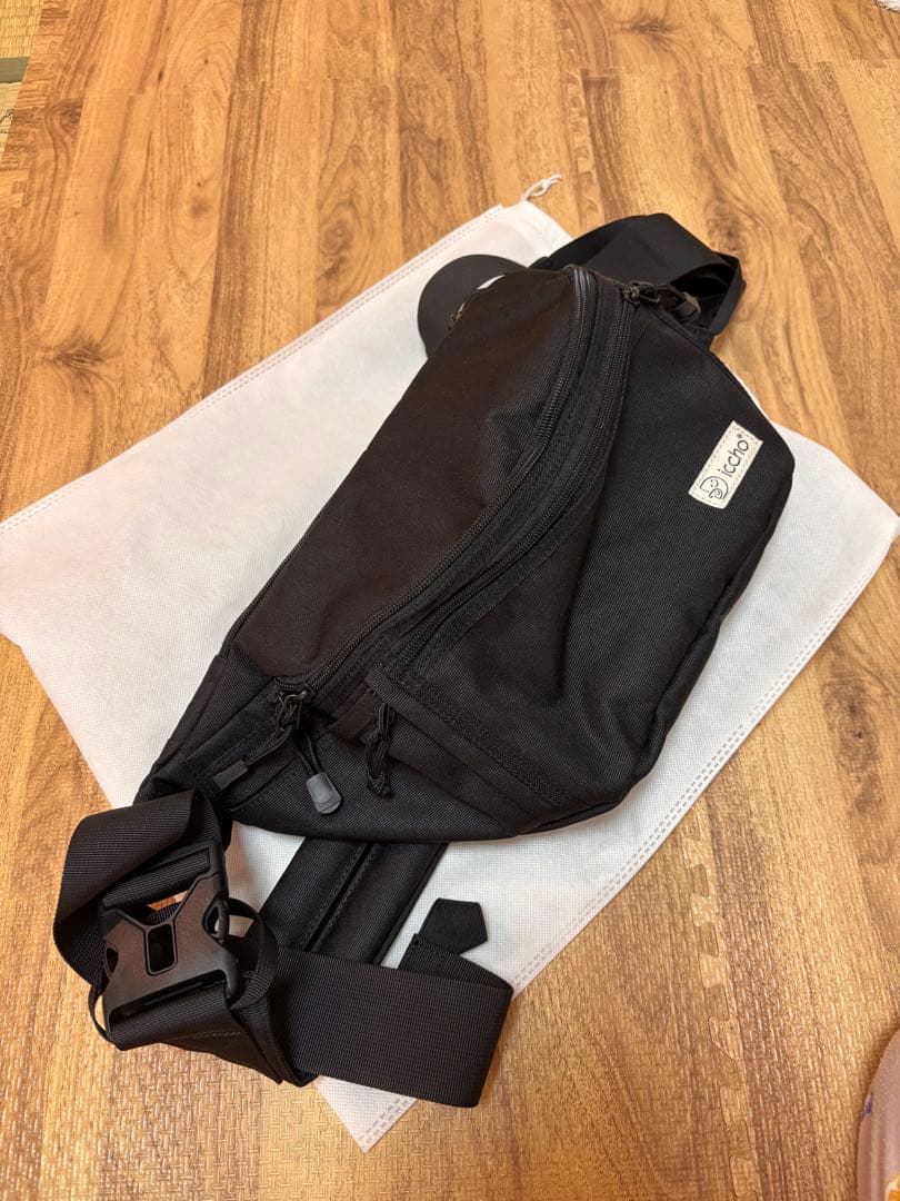 抱っこ紐　Hug育バッグ DDiccho ショルダーバッグ ヒップシート