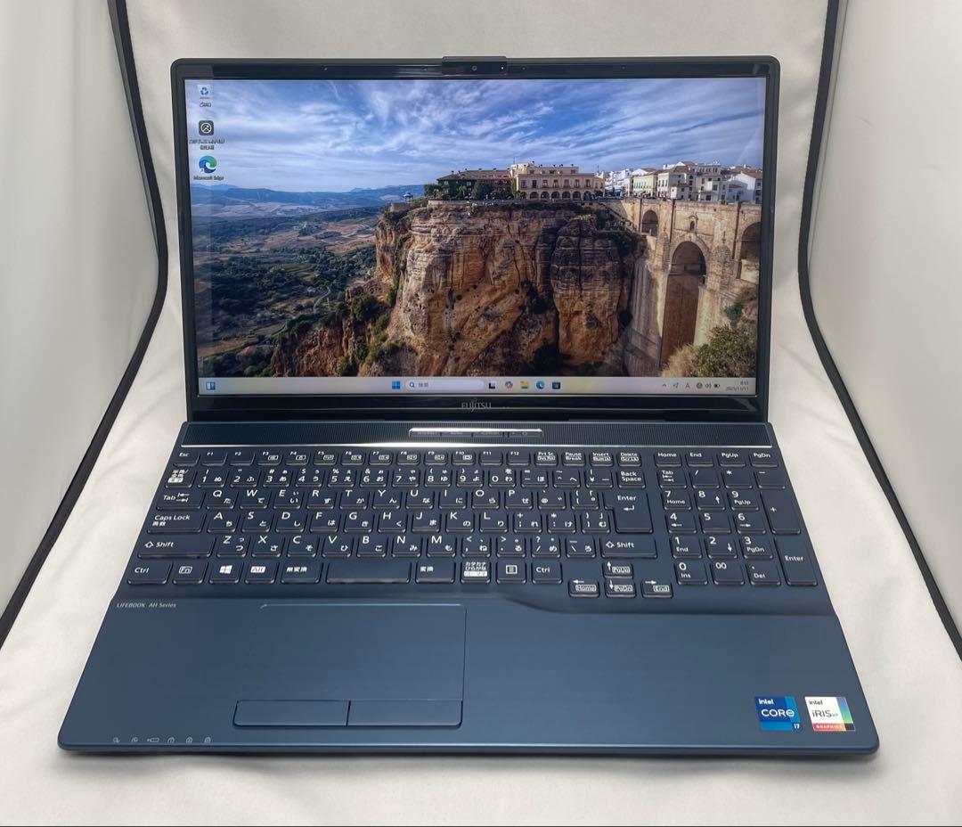 Windowsノート本体 Fujitsu FMVA53F3L i7-1195G7 16GB Blu\ray