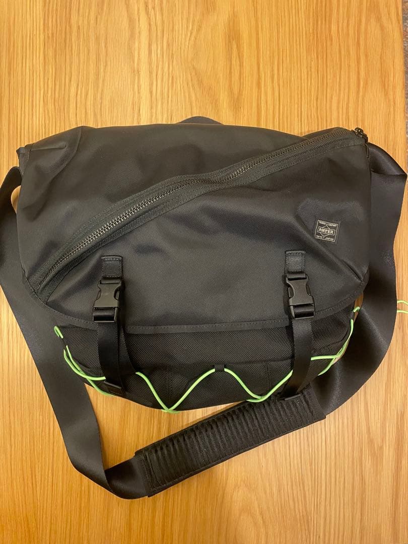 【美品】PORTERシングスメッセンジャーバッグ