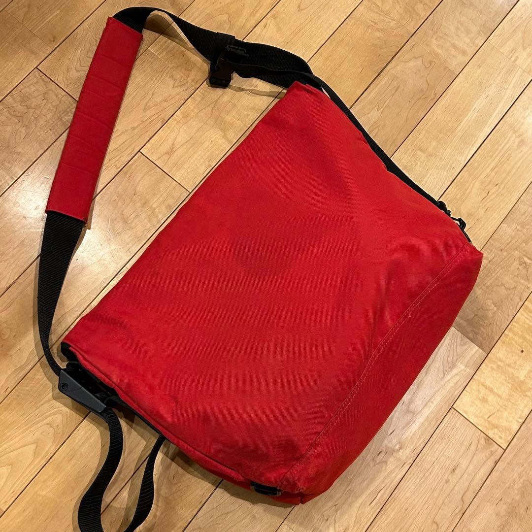 00s OAKLEY オークリーショ ルダー メッセンジャーバッグ メタルロゴ