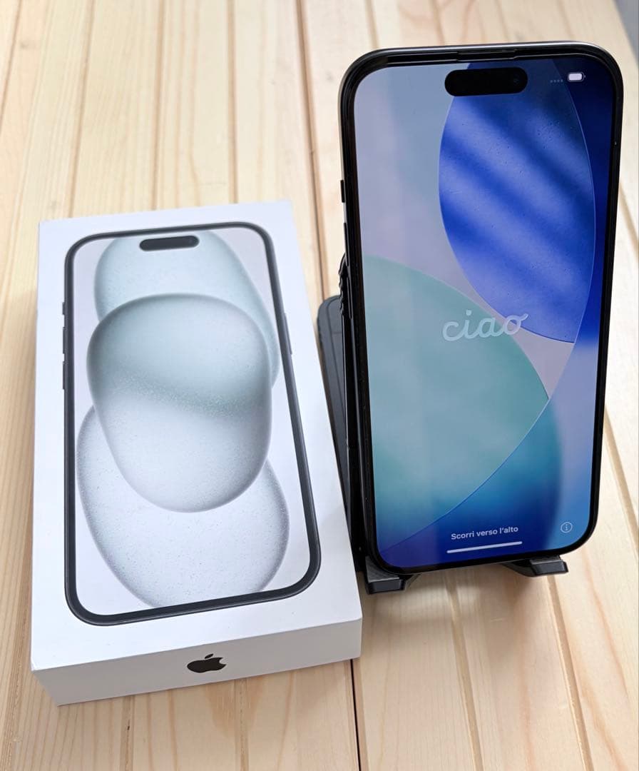 Iphone 15 128gb simフリー　おまけ付き