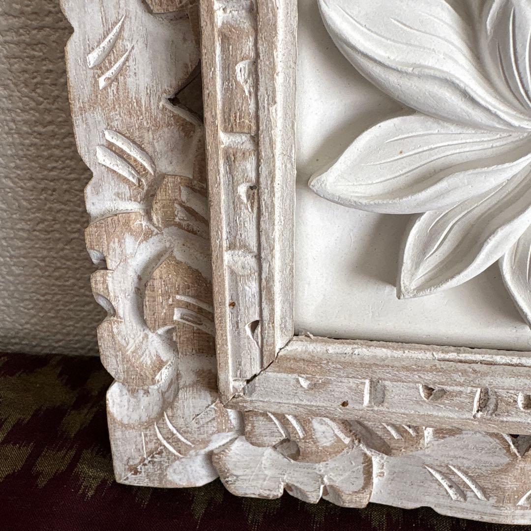 バリ島　木彫り額付きストーンレリーフ