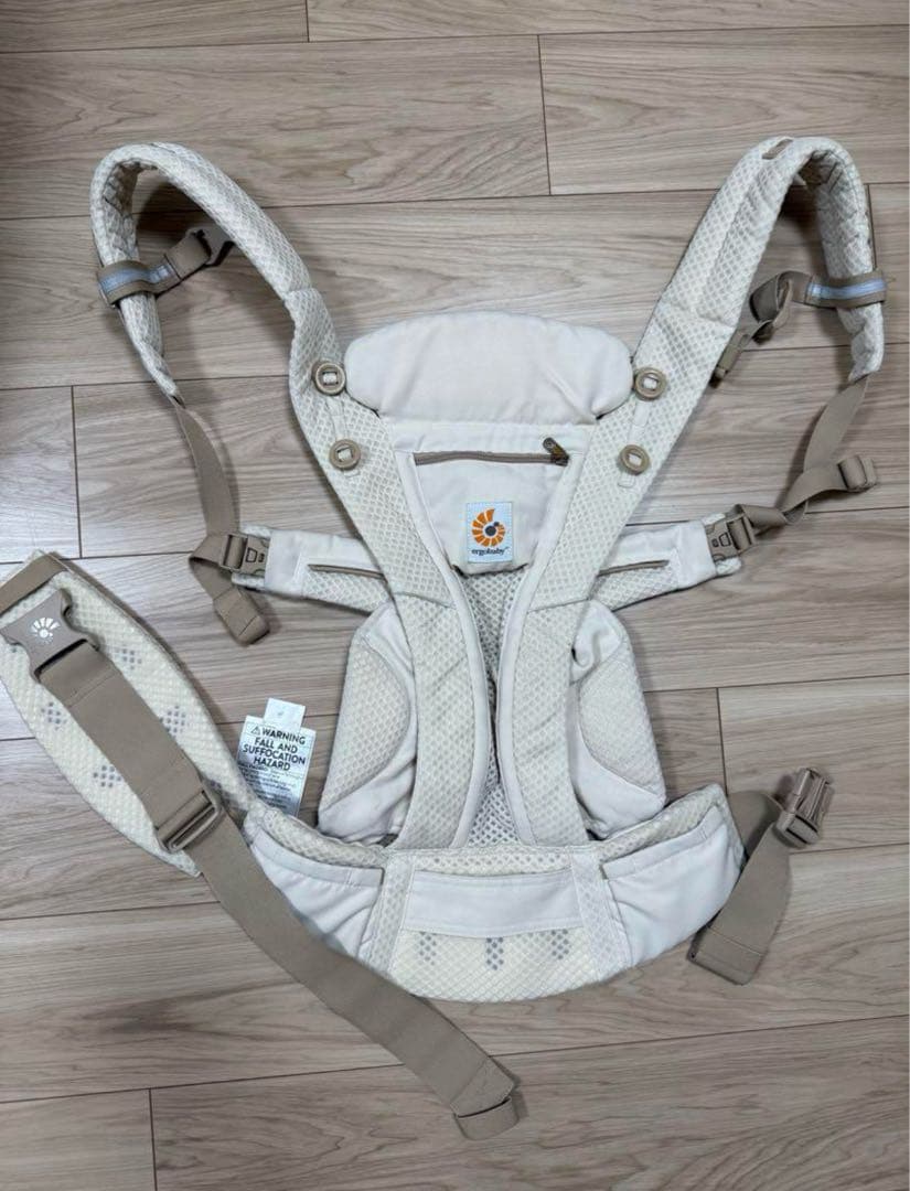 エルゴ　オムニブリーズ　ナチュラルベージュ　抱っこ紐