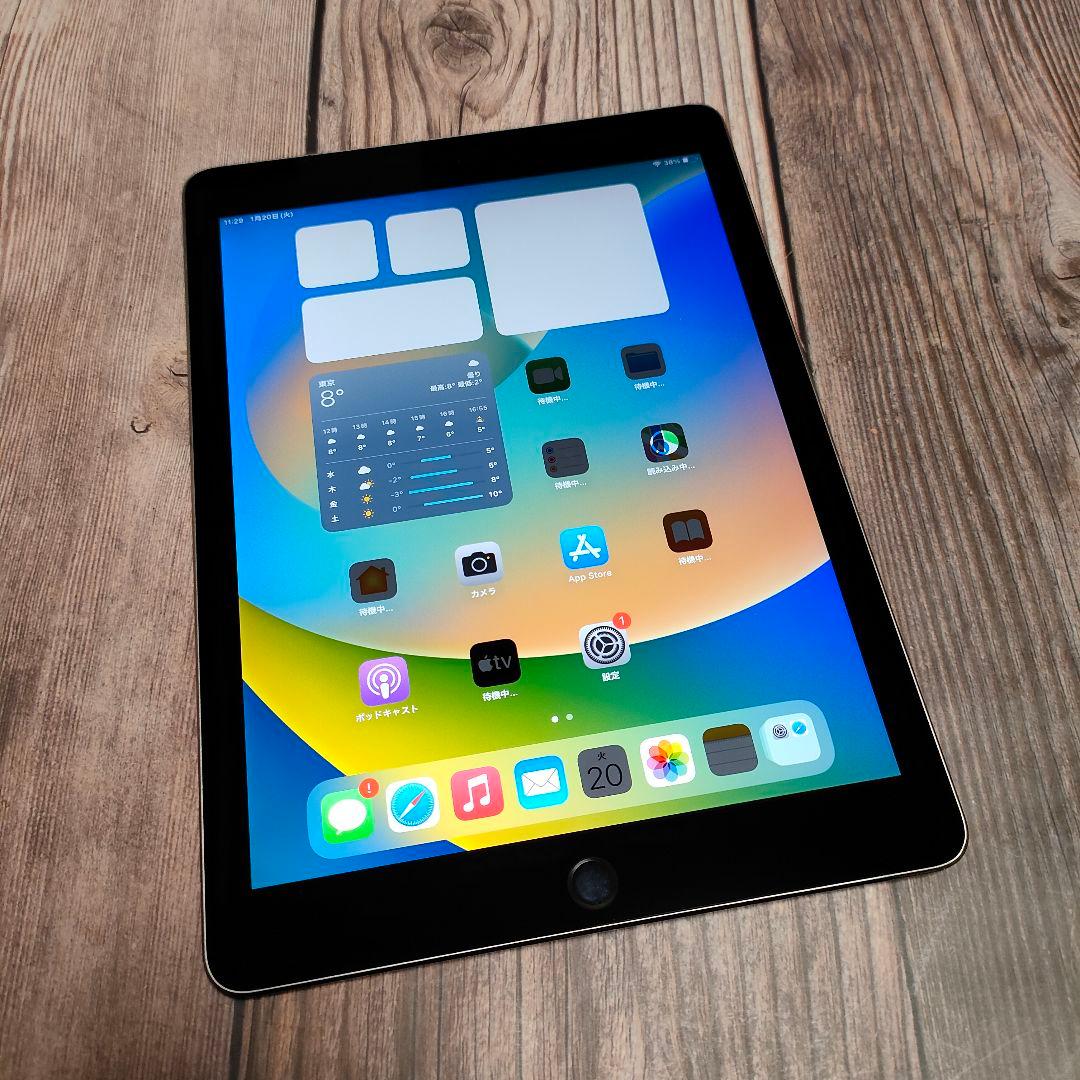 iPad Pro 9.7インチ 32GB SIMフリー スペースグレー