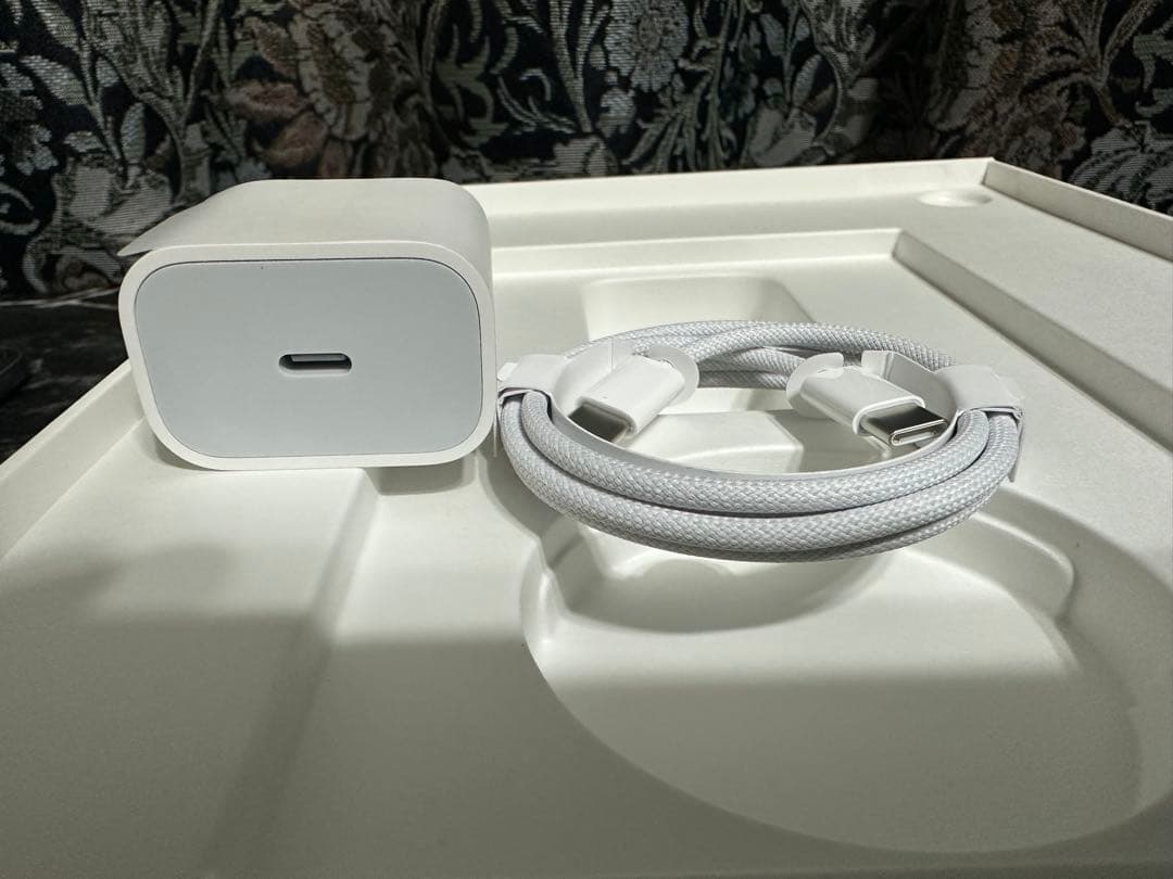 iPad Air 11 インチ M3 128GB パープル WiFiモデル