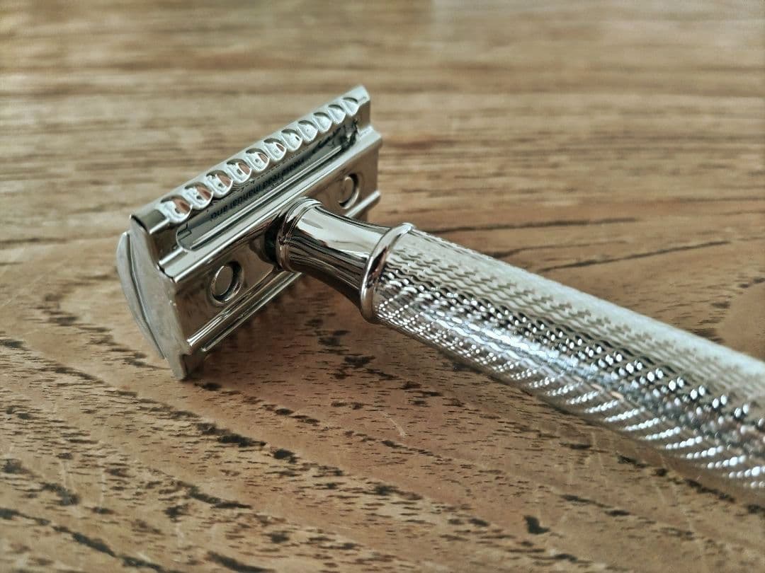 ミューレ 両刃 カミソリ・クラシックレイザー クローズドコム メタル R89