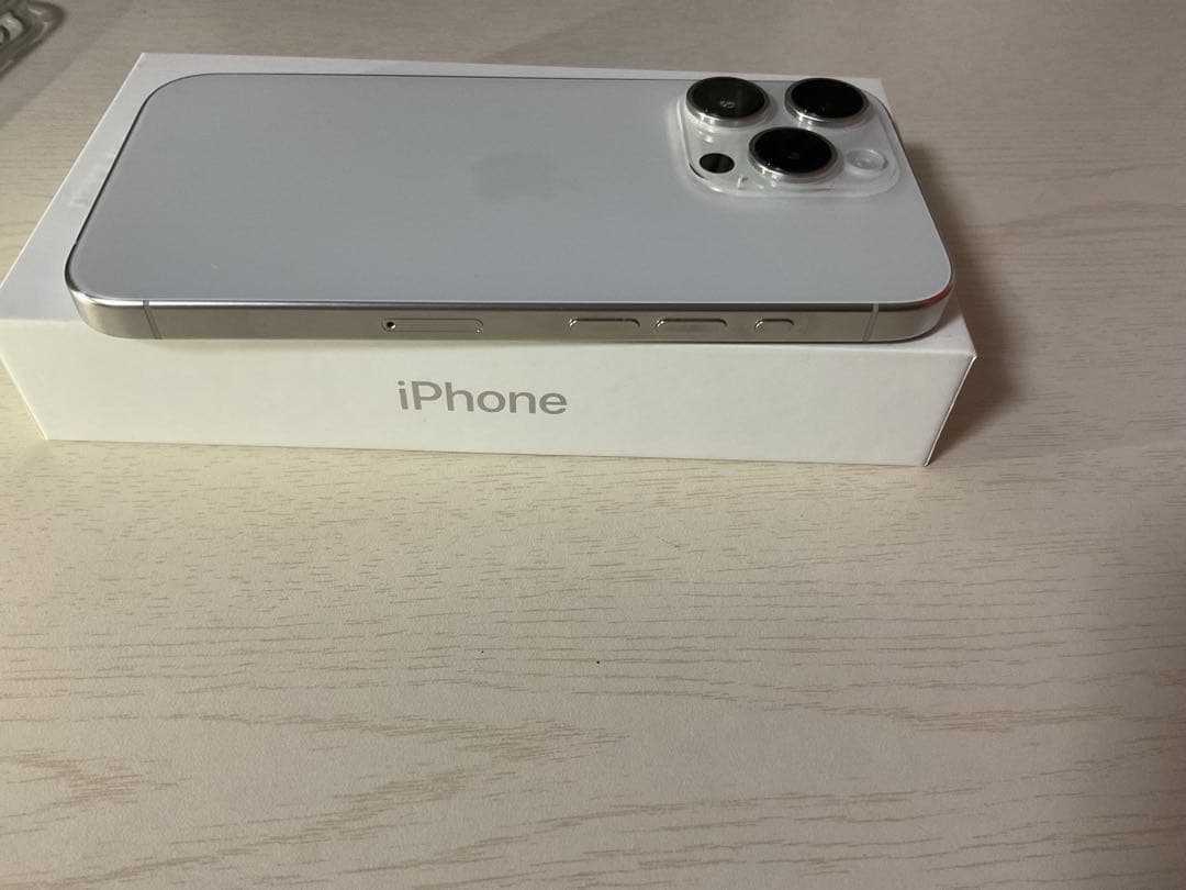 Apple iPhone15pro 128GB 本体 +ケース付き