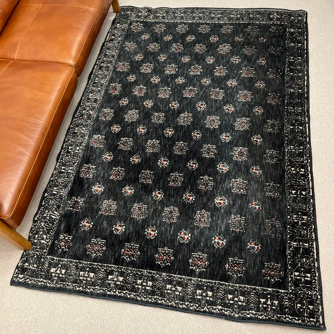 unico CALIGO ラグ 黒　お盆休み限定値下げ