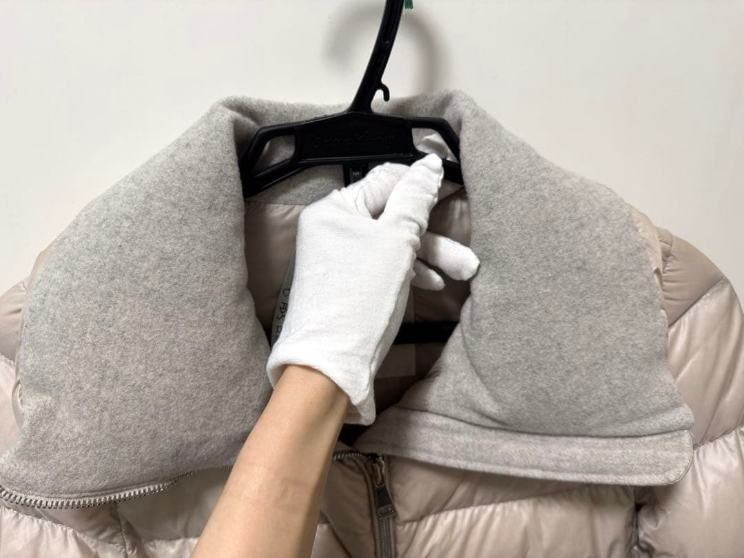 MONCLER レディース　ダウン