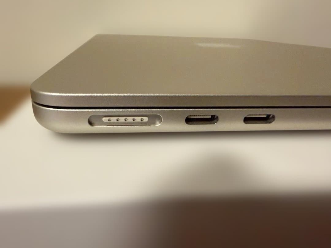 【専用】MacBook Air M2 2022 8GB 512GB スターライト