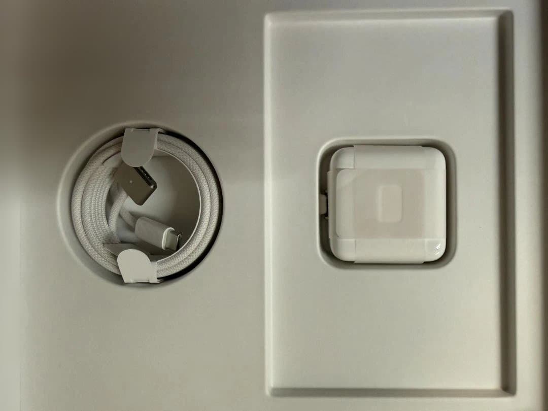 【専用】MacBook Air M2 2022 8GB 512GB スターライト