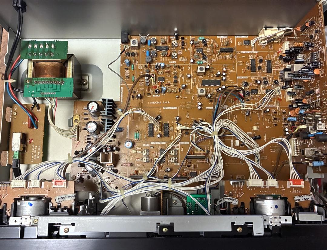【動作OK！！】ダブルカセットデッキ　TEAC　W-6000R