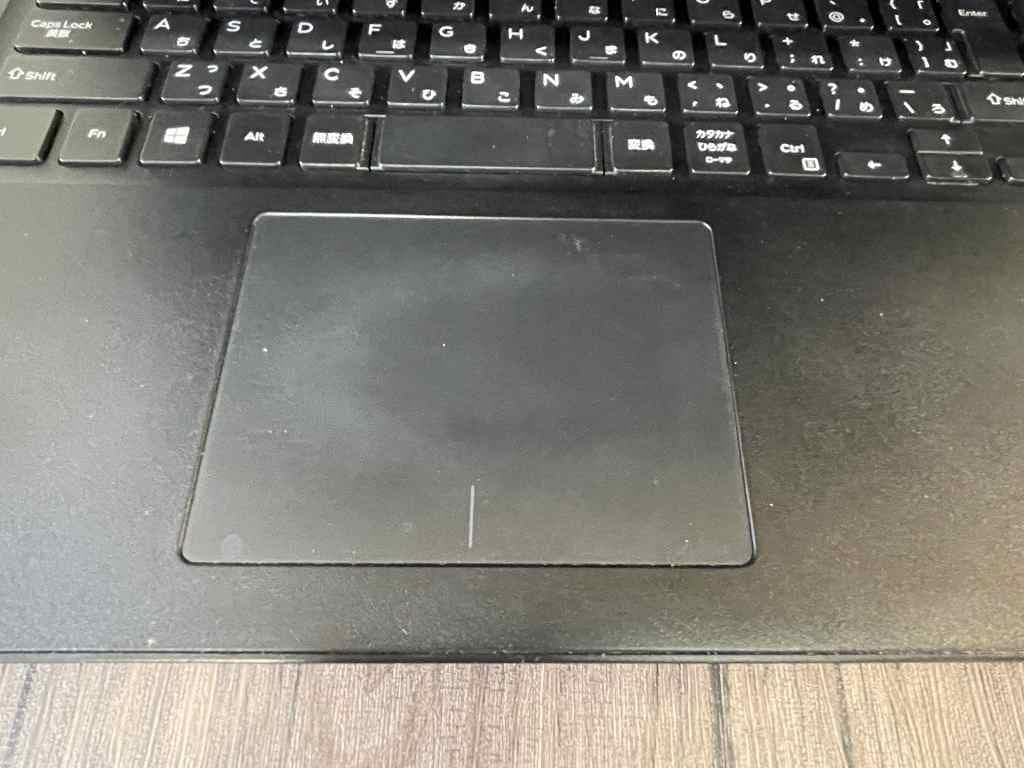 DELL Latitude 3590　ノートパソコン　15.6インチ