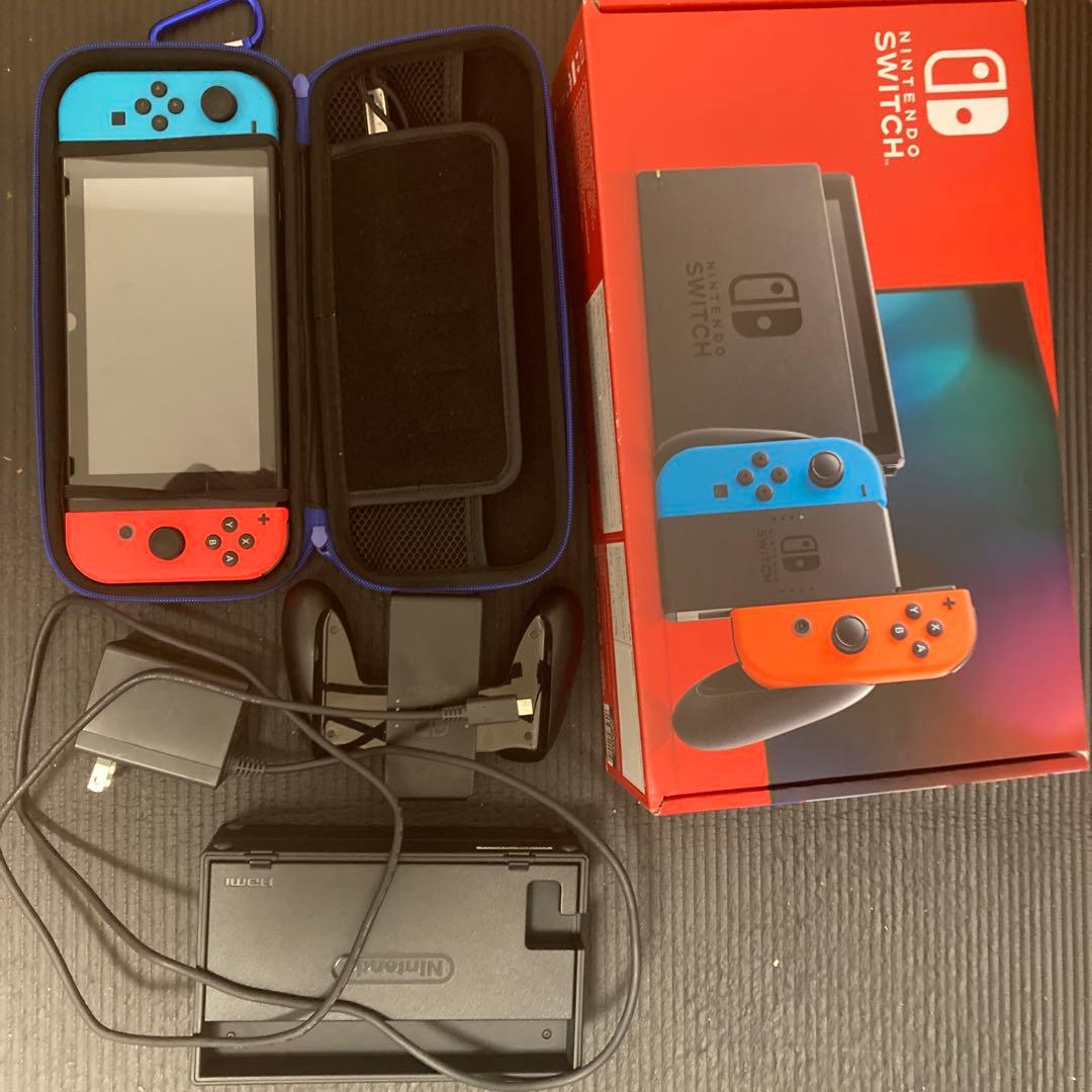 Nintendo Switch 赤/青 本体 充電器・ドック・ケース・箱付き