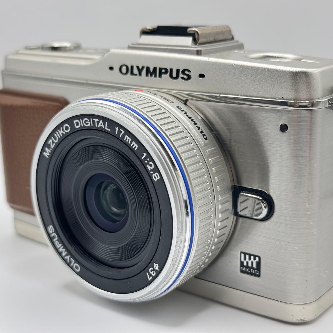 オリンパス E-P2 17mm 1:2.8 パンケーキレンズ付