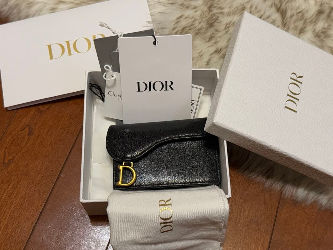 Dior 黒 レザー カードホルダー