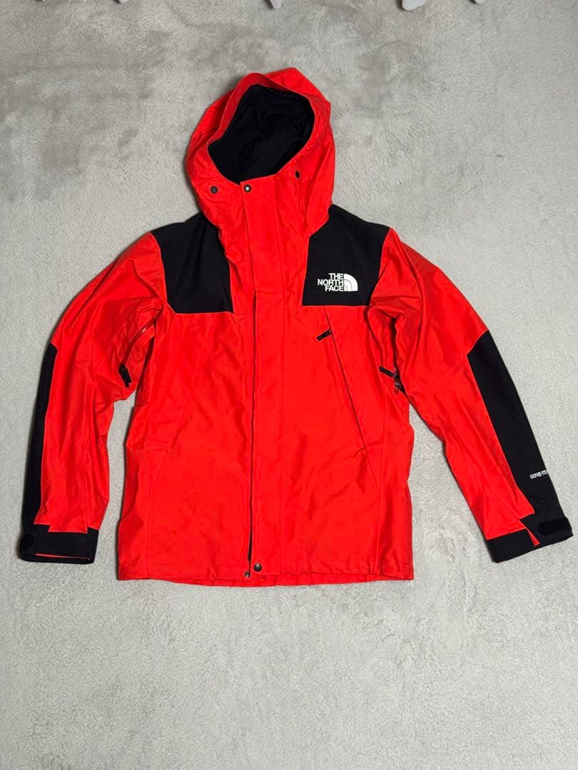 The North Face マウンテンパーカー レッド/ブラック