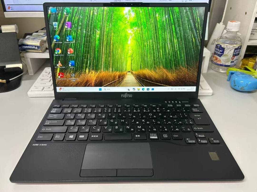 超軽量840g 富士通 LIFEBOOK U9311/M 美品 オフィスあり