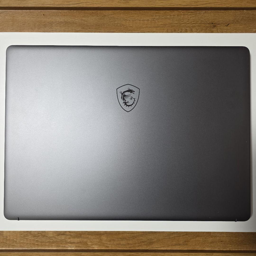 MSI ​Creator Z16 A11UET 英語配列