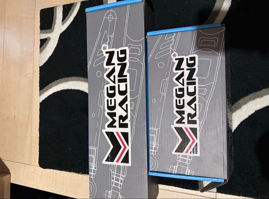 220クラウンMegan Racing アーム・ロッドセット 青