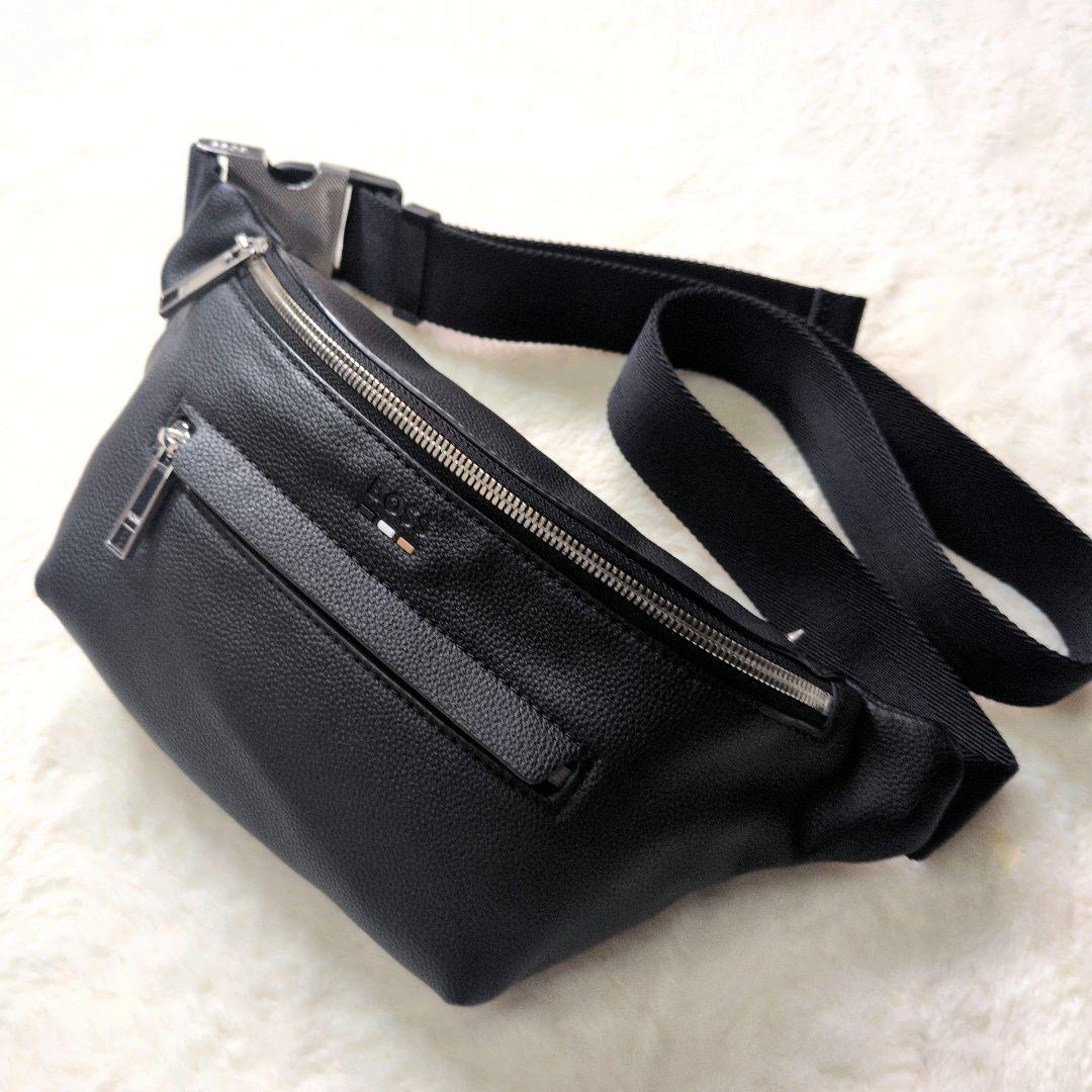 【極美品】HUGO BOSS ショルダーバッグ 斜め掛け ブラック ボディバッグ