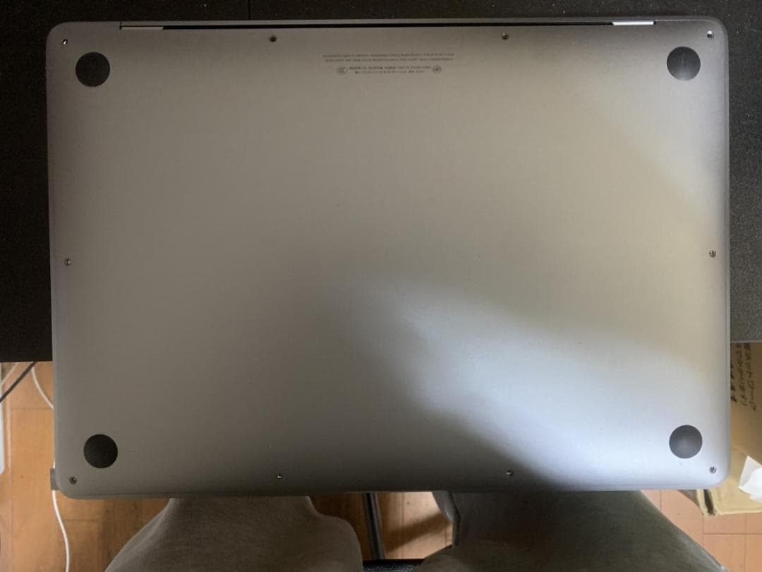 美品 MacBook Air A2337 2020 M1/8GB/256GB