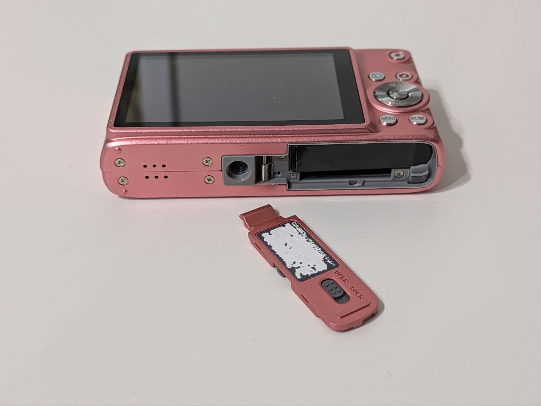 CASIO EXILIM 10.1メガピクセル デジタルカメラ EX-Z100