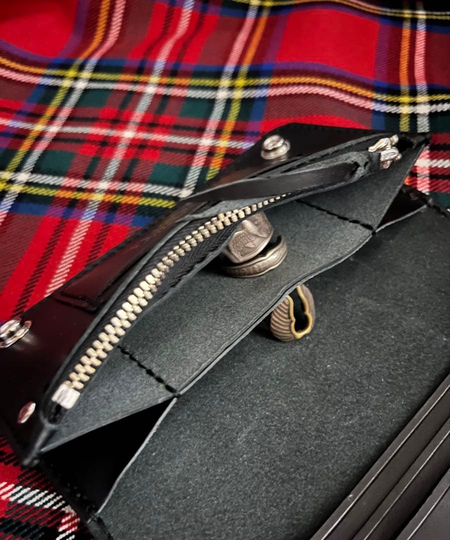 トラッカーウォレット Mサイズ サンシャインスタッズ