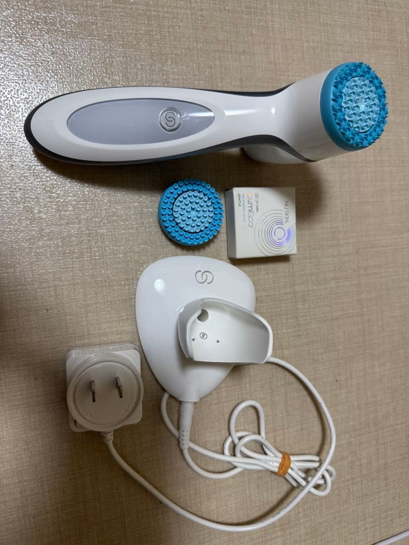 美顔器 NuSkinフェイシャルケア ホワイト ブルー