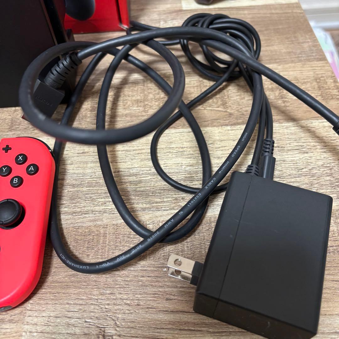 Nintendo Switch 本体 ブルー/レッド