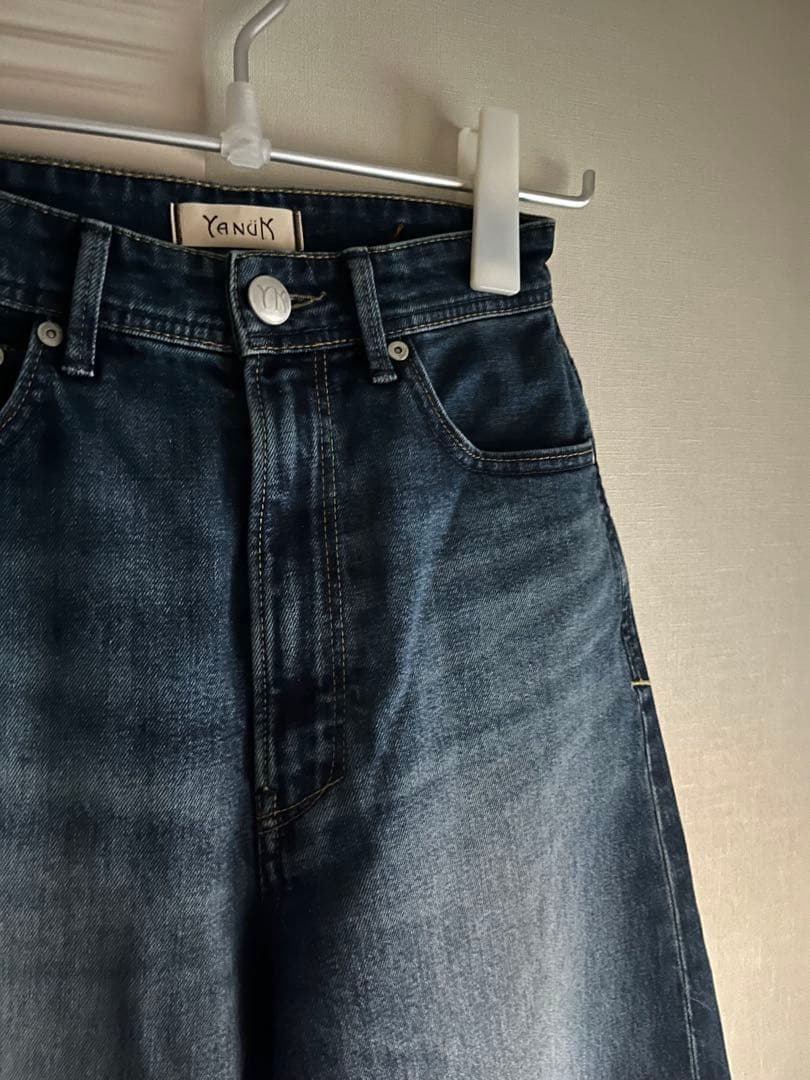 ヤヌーク カーブテーパード LAURA 22 YANUK 定価31,900円