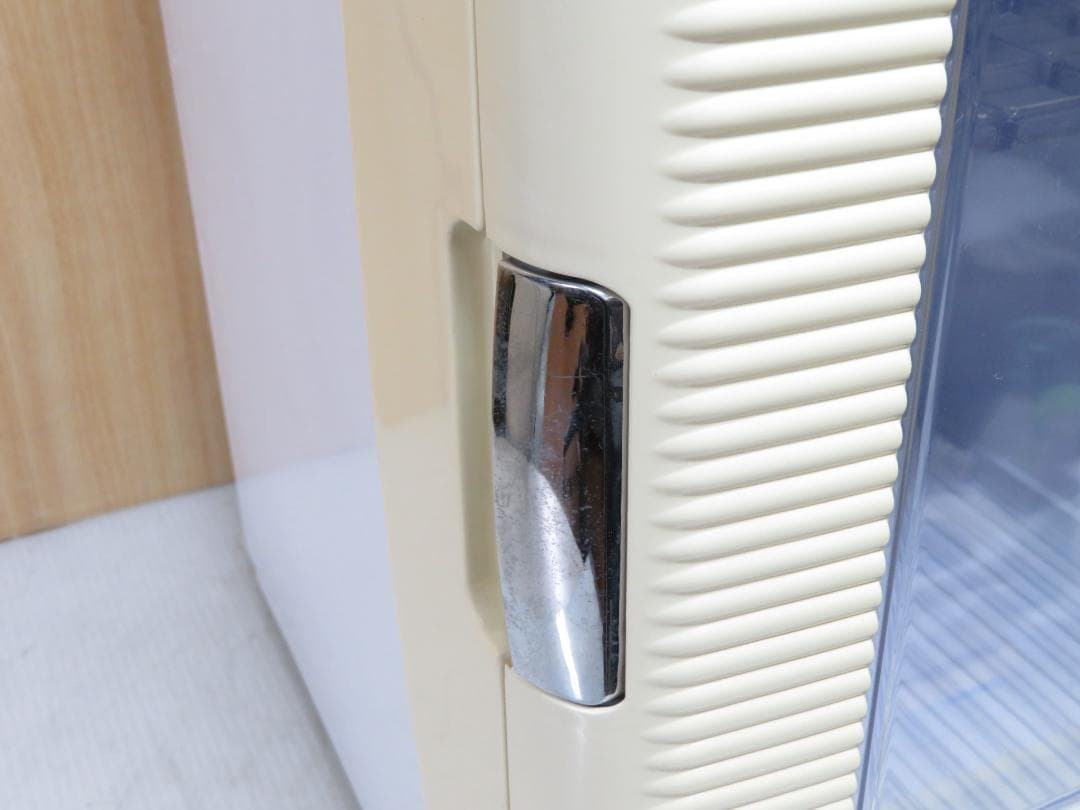 VERSOS ベルソス 冷温庫 25L ホワイト VS-404WH/BK