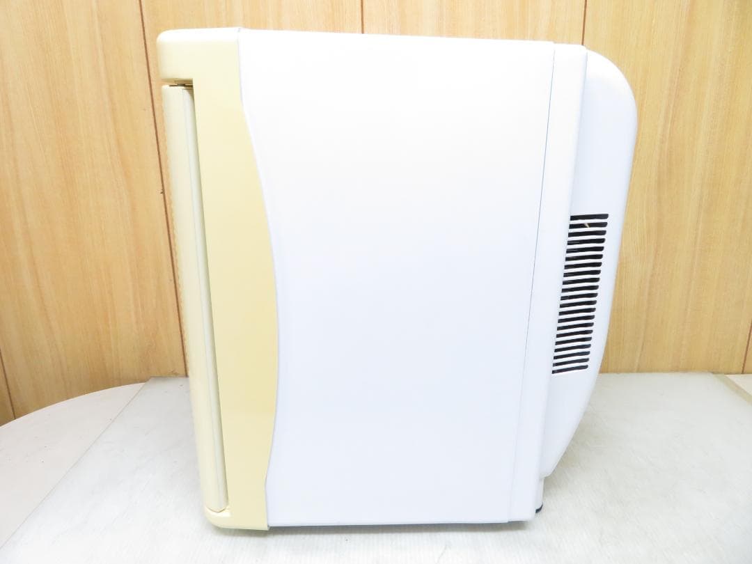 VERSOS ベルソス 冷温庫 25L ホワイト VS-404WH/BK