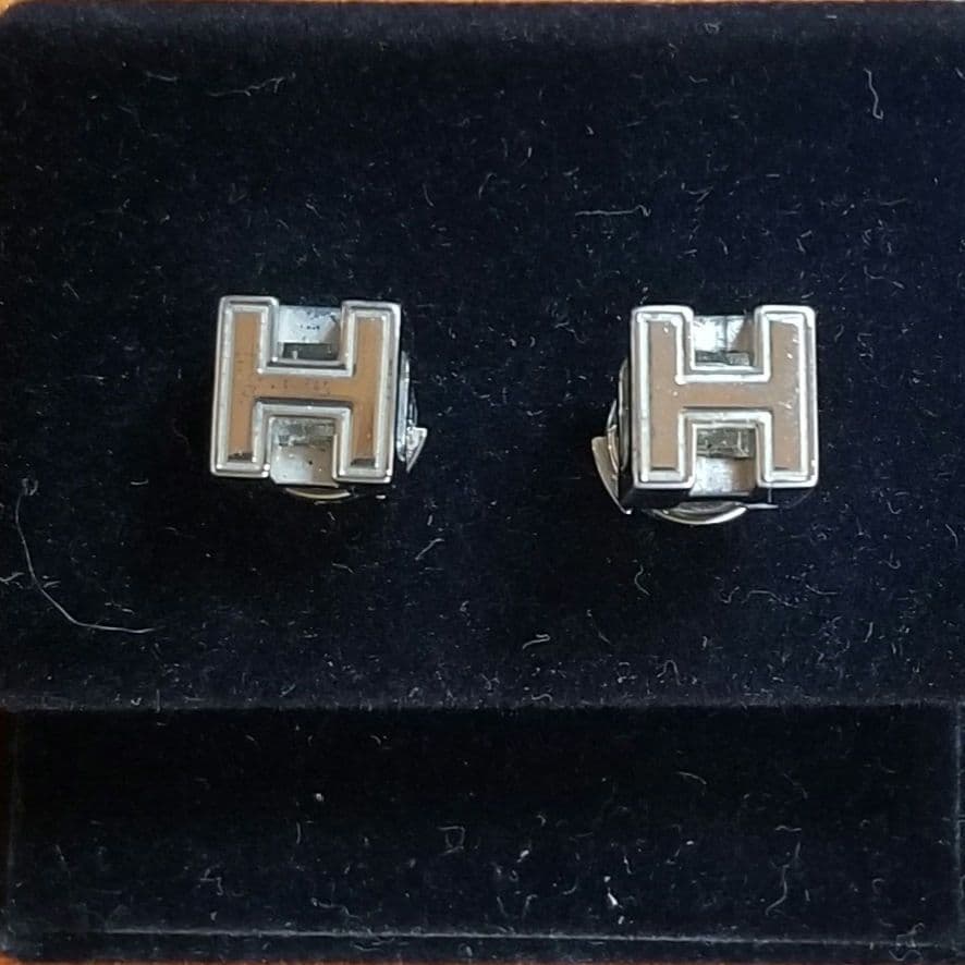 エルメス　カージュドアッシュHキューブピアス シルバー