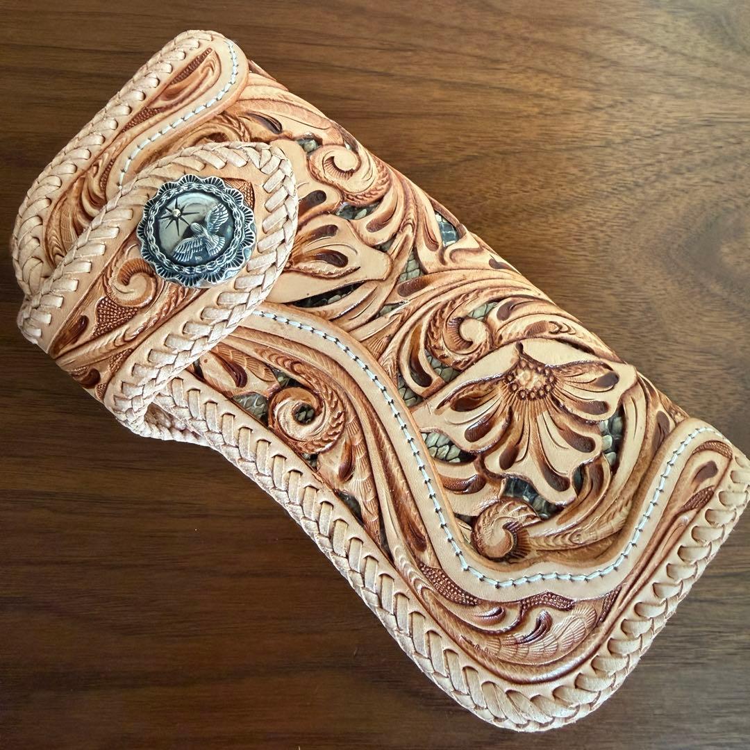 【訳アリ格安品】Carving Wallet イーグル　本革 財布 店頭品　本物