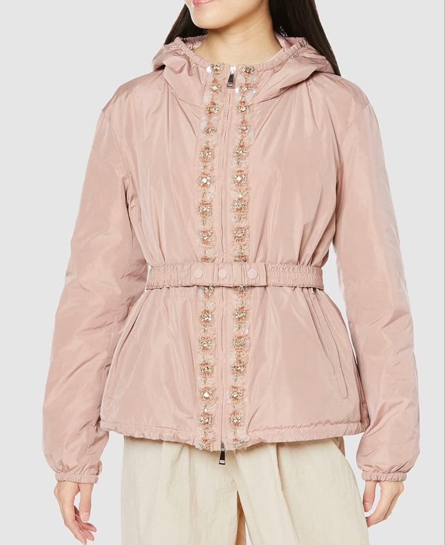 お値下け！MONCLERホワイト フード付き ダウンジャケット サイズ1