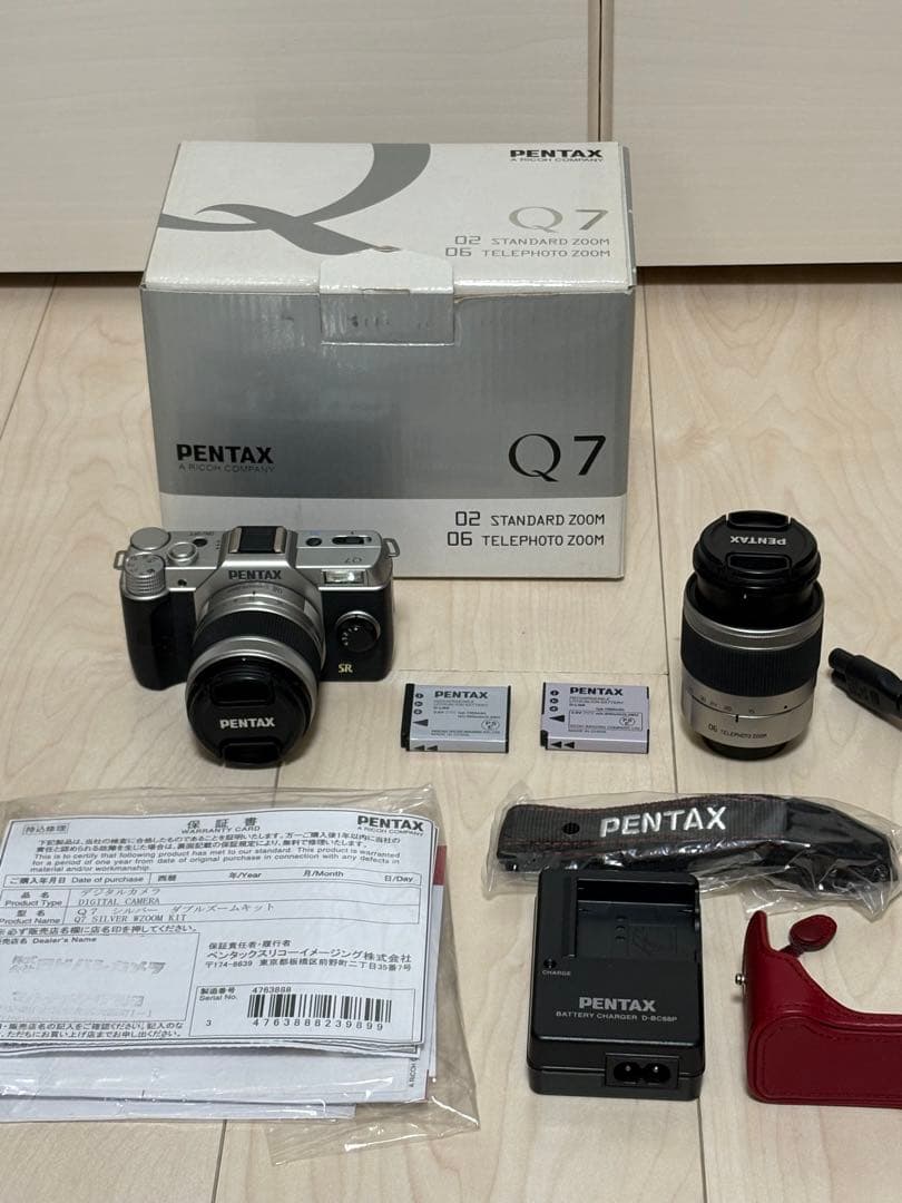 【美品】PENTAX Q7 ミラーレスカメラ レンズ2本付き