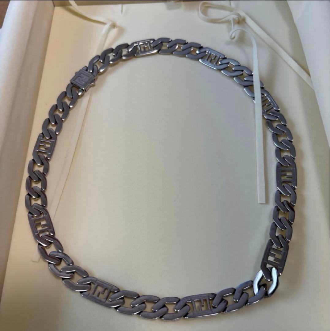 FENDI FFロゴ　ネックレス　カーブチェーン スクエアトップ　箱付き