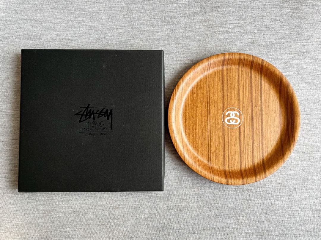 新品☆STUSSY 木皿 ウッドディッシュ Livin'' ステューシー