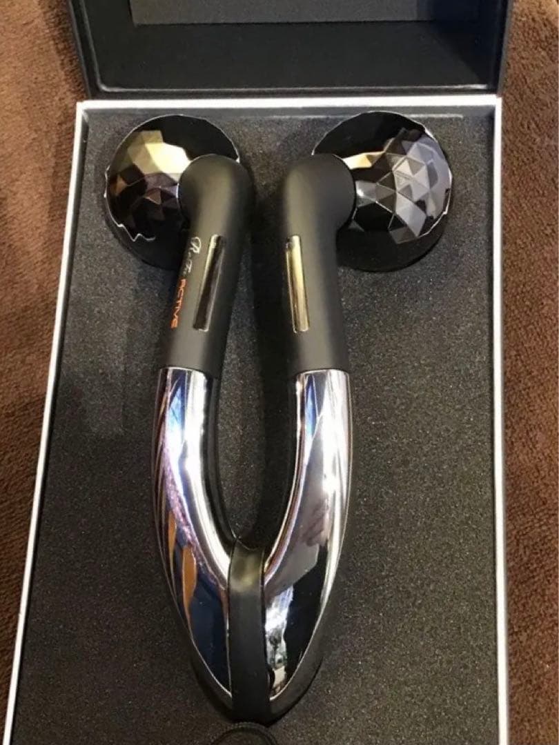 【限定特価】【新品未開封!】ReFa ACTIVE リファ 美顔ローラー ボディ