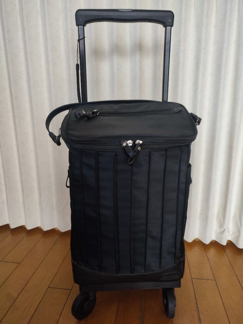 SWANY スワニーキャリーバッグ◆4輪&軽量容量大◆バッグ取外し可〜ブラック